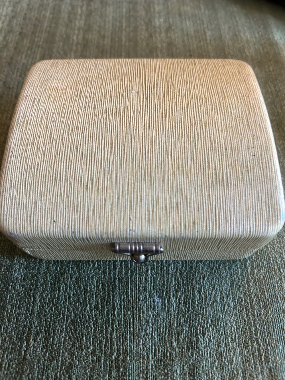 Vintage Beige Textured Jewelry Key & Card Holder